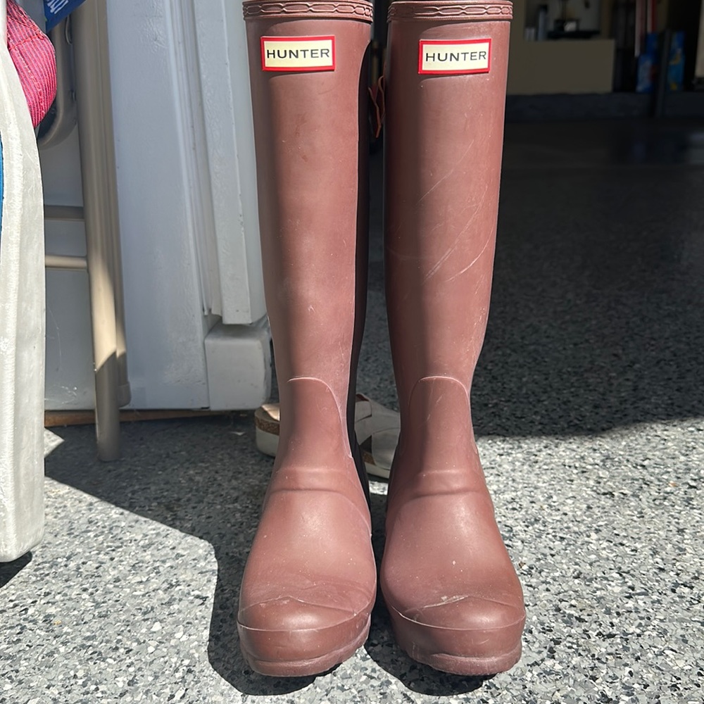 Hunter rain boot size 5 - original back adjustable rain boot
